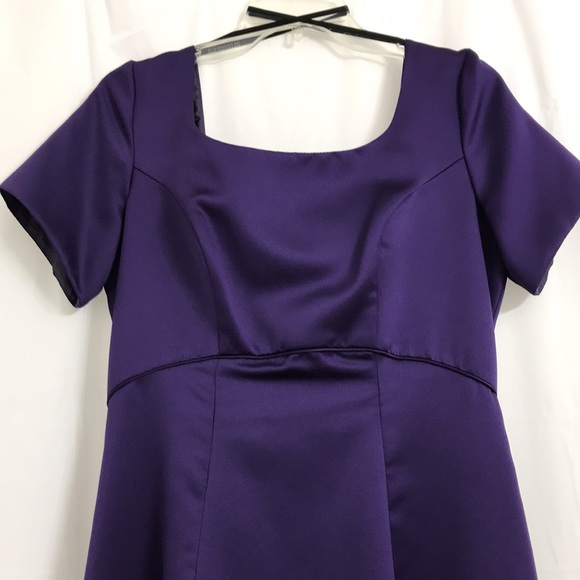 Dress - Picture 2 of 9